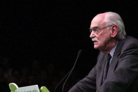 Mor l'històric periodista Antonio Álvarez-Solís