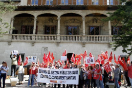 Una dotzena d'entitats fan una crida a fer un nou model de Sanitat Pública de les Balears basat en el dret universal a la salut i la vida