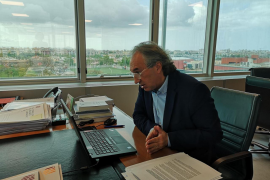 Les oposicions docents s’ajornen definitivament al 2021