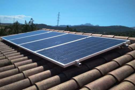 El Govern destina tres milions d'euros a fomentar l'autoconsum fotovoltaic