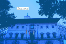 Aquest dissabte Cort s'il·luminarà de blau per agrair l'esforç dels nins i nines durant el confinament.