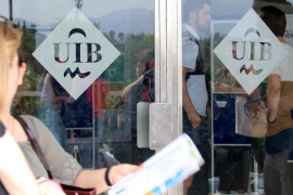 La UIB congelarà les taxes i facilitarà les condicions de matrícula a alumnes afectats per la Covid-19