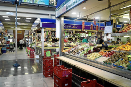 Els empresaris de mercats municipals sol·liciten millores a l’Ajuntament