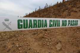 La Guàrdia Civil deté un total de 27 migrants arribats aquest dissabte a les costes de Formentera i Mallorca.