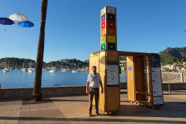 El regidor de Turisme, Sebastià Aguilò, presentant el Hi-Point.