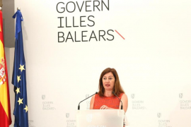 Armengol: «Que no tenguis símptomes no significa que no tenguis Covid. Que siguis jove no vol dir que no et puguis contagiar i acabar a l'UCI»