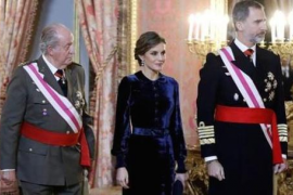 Un policia local de Felanitx diu que «un rei ha de poder anar de putes... Felipe VI és un subnormal i la 'zorra' que l'acompanya hauria de caure morta»