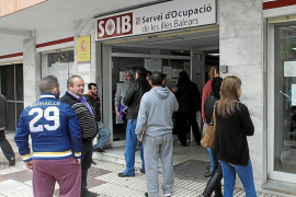 Segons Negueruela, la borsa d'aturats presenta una sèrie de problemes estructurals, amb trets d'ocupabilitat més difícil, com són els majors de 45 anys.