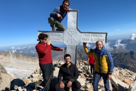 Un grup de sollerics fa l'Aneto