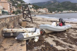 El vent de mestral causa danys al Port
