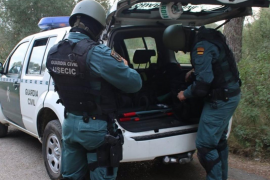 Agentes de la Guardia Civil.