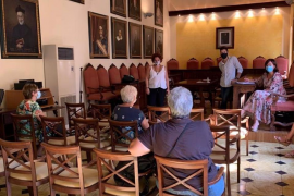 El Consell de Mallorca reforça la xarxa de promoció sociocultural i de gent gran.