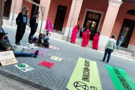 Protesta frente al Parlament.