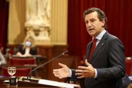 El PP acusa Armengol d'estar en un bar que la Policia va haver de tancar per incomplir les restriccions horàries