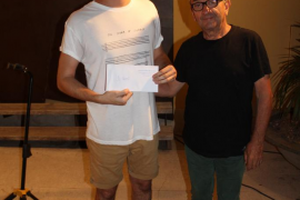 'No tots són benvinguts' guanya la desena edició del concurs de Cantautors de Guitarra 