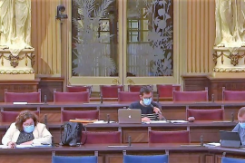 El Parlament reclama a la UE la reubicació «immediata» de les persones refugiades a Grècia