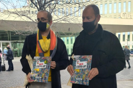 El director i l'editor de Comanegra defensen davant el jutge el caràcter satíric d''On és l'Estel·la?'