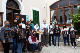 Els participants a la preentació a El Guia.