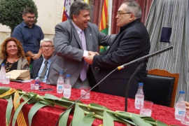 L'escriptor Miquel López rep l'Escut d’Or per la seva contribució a la història de sa Pobla