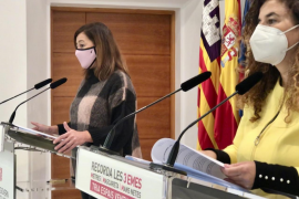 Es prohibeix consumir a l'interior de bars i restaurants a Lloseta, Muro i Sóller, on es faran cribratges massius