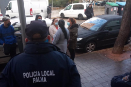 Suspenen el desnonament d'una família amb tres infants al Camp Redó