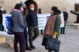 Treballadors temporals de les administracions demanen passar a ser fixes