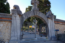 L’Ajuntament restaura els tres portals del cementiri