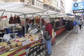 SOLLER. MERCADOS. MERCADO DE SOLLER AL AIRE LIBRE EN LA PLAÇA DEL MERCAT.