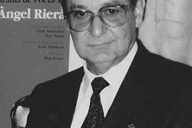 Miquel Àngel Riera: «No m'agradaria que la poesia fos un objecte de consum»