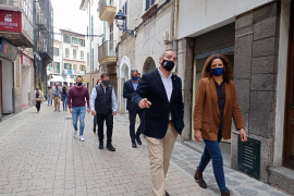 La presidenta visità Sóller dimecres per revisar les obres fetes a Bauzá i Rectoria.