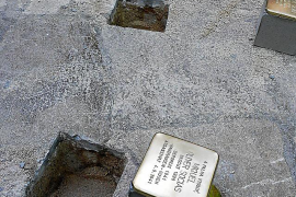 El projecte Stolpersteine s’inicià a Almenya.