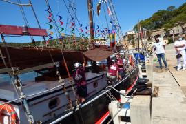 Les embarcacions de vela llatina omplen el Port
