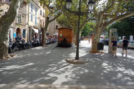 La plaça d’Espanya és la porta d’entrada de milers de turistes a l’any.