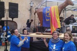 Deià torna celebrar ‘l’Independence Deix’ amb la cabra Corraca