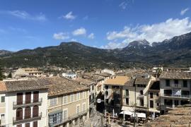 Sóller podrà instal·lar plaques en coberta inclinada si s’aprova l’ordenança.