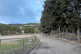 La zona recreativa del camp d’esports del Port també s’ha de remodelar.