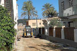 Tímid començ de les obres de la primera línia, a pocs dies de que obrin els primers hotels