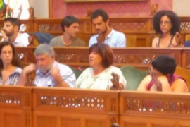 El Consell adapta els llocs de feina a la nova estructura i al requisit de català