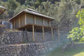 La AgÃ¨ncia de Defensa del Territori ha ordenado la demoliciÃ³n de dos bungallows sin licencia en zona