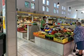 SOLLER. MERCADOS. La pujada de lÂ¿electricitat no afecta, de moment, als preus del mercat municipal