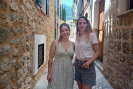 Les joves artistes Maria Bernat i Magdalena Sundin.