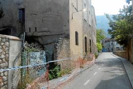 L’any 2017 la Vila hagué d’acordonar la zona per l’alarma sorgida de perill de despreniments cap al carrer.