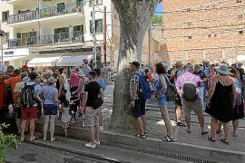 SOLLER - TURISMO - TURISTAS PASEANDO POR SOLLER.

EL SECTOR HOTELERO RECUPERA LOS VISITANTES Y LLEGA A NIVELES DE OCUPACION DEL AÃâO 2019.