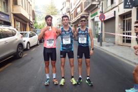 Els tres primer classificats i amb el 132 el guanyador Saif Mechaal