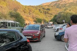 Una allau de visitants col·lapsa cada dia el mirador de sa Foradada