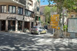 El vehicle, avui matí circulant per Sóller.