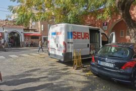 Actualment els transportistes aparquen al mercat i a Jeroni Estades.