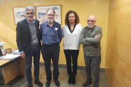 Catalina Cladera, Pep Lluís Colom i els propietaris de la finca s'han reunit avui al matí al notari.