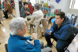 Durant tota la setmana la Vall ha celebrat activitats en motiu del 8 de Març on no hi ha faltat un acte intergeneracional per preservar la memòria.