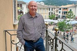 Nadal es descriu com «una persona més propera, d’escoltar a la gent i de carrer».